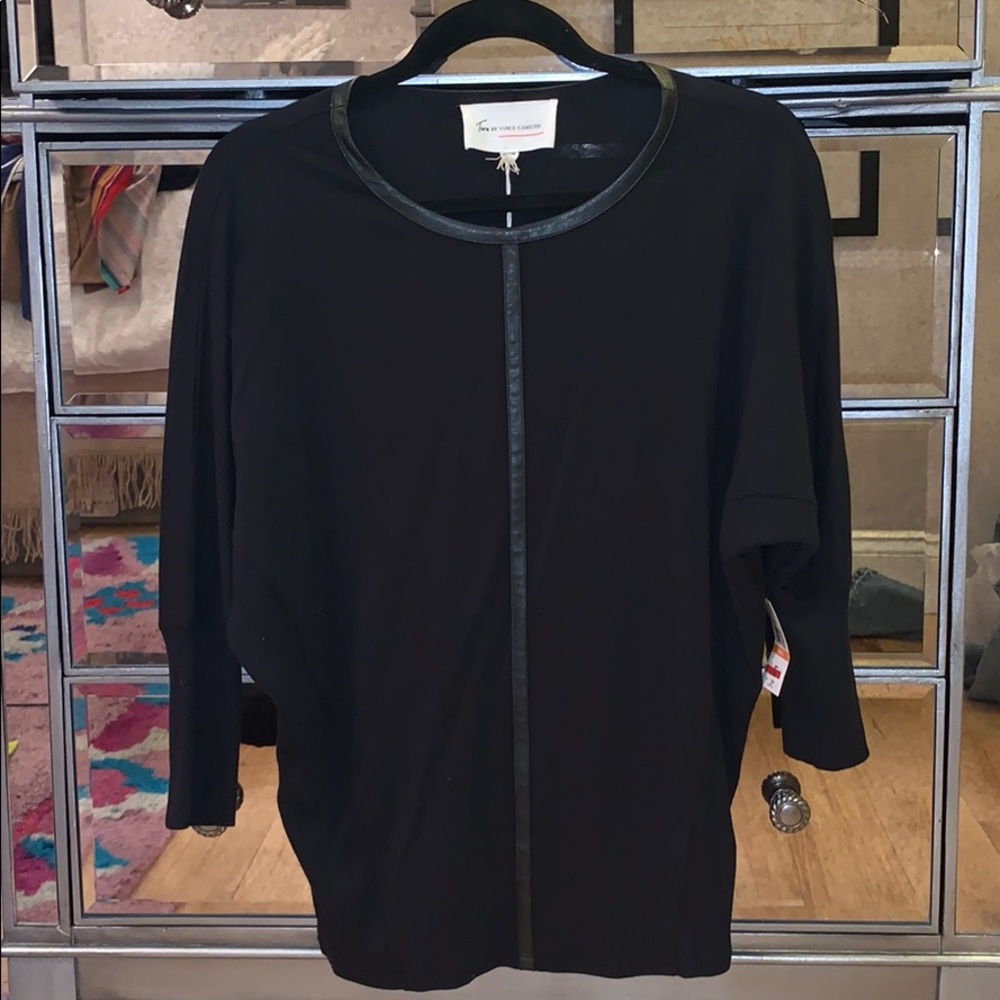 Turo by Vince Camuto Black shirt